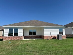1007 W Fargo Dr in Claremore, OK - Building Photo - Building Photo