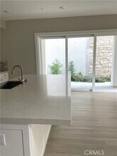 116 Scale in Irvine, CA - Building Photo - Building Photo