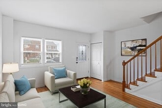 8100 Del Haven Rd in Dundalk, MD - Building Photo - Building Photo