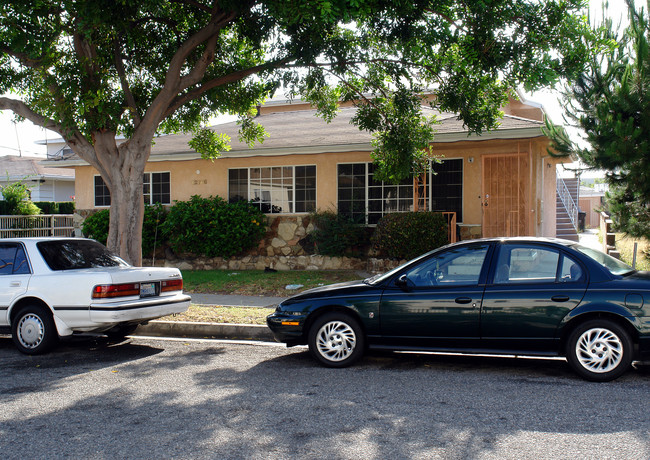 12706 Menlo Ave in Hawthorne, CA - Building Photo - Building Photo