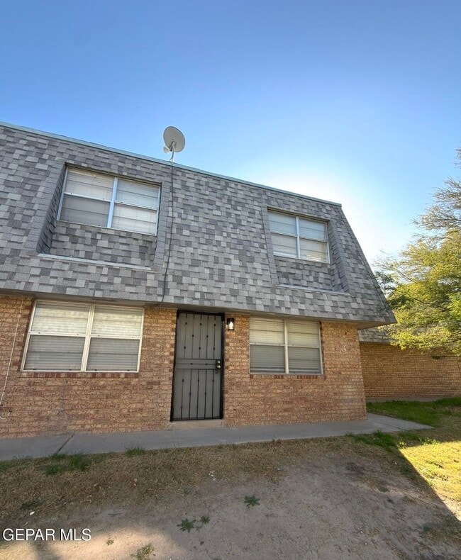 101 3 N Trevino Rd in Santa Teresa, NM - Building Photo - Building Photo