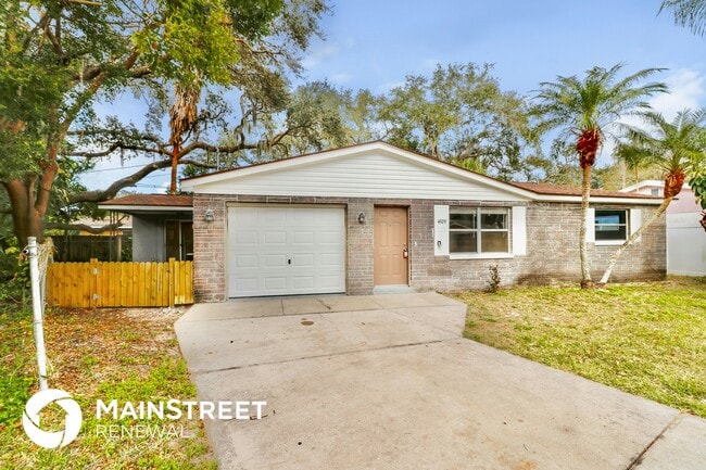 property at 4929 Amherst Ct