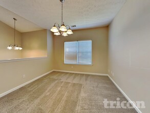 1421 Highgrove Way in Atlanta, GA - Building Photo - Building Photo