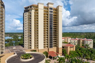 The Ashland at Lakeridge in Ft. Myers, FL - Building Photo - Building Photo