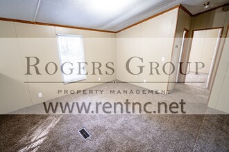 505 Tower Ln in Henderson, NC - Building Photo - Building Photo
