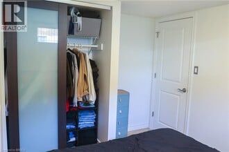 2 Robroy Ct in Brantford, ON - Building Photo - Building Photo