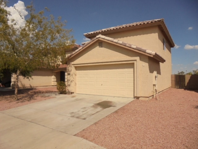 property at 11801 N Olive St