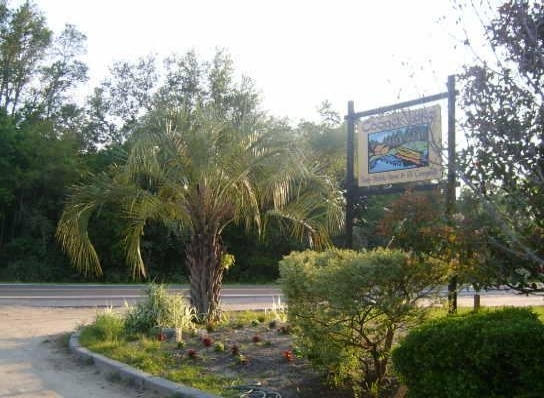 Cooper Lake Mobile Home Park in Interlachen, FL - Building Photo