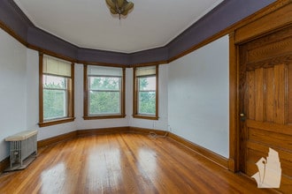 1210 W Addison St-Unit -3B in Chicago, IL - Building Photo - Building Photo