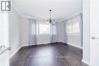 93 Beatrice St W in Oshawa, ON - Building Photo - Building Photo
