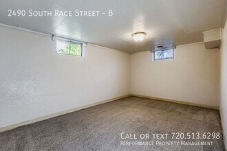 2490 S Race St in Denver, CO - Foto de edificio - Building Photo