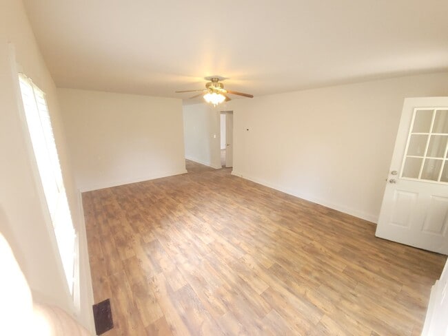 2727 Peanut Rd in Snow Hill, NC - Building Photo - Building Photo