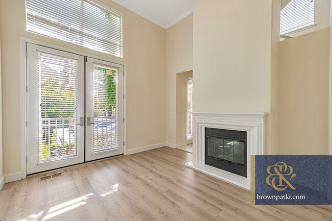 904 Camille Lane in Mountain View, CA - Building Photo - Building Photo