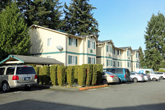 Sunset East & Highlands in Renton, WA - Building Photo - Building Photo