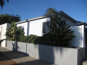 Sunset Place in San Diego, CA - Building Photo - Building Photo