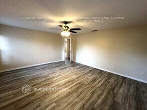 391 SW Millard Dr in Port St. Lucie, FL - Foto de edificio - Building Photo