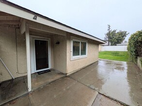 2577 Sycamore Dr in La Verne, CA - Building Photo - Building Photo