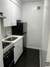 WEST 73 STREET in New York, NY - Building Photo - Building Photo