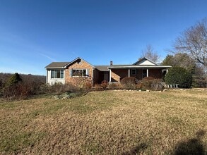 5802 Roach Ridge in Earlysville, VA - Building Photo - Building Photo