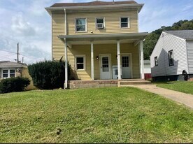 118 Peters Run Rd, Unit Apt 1 in Wheeling, WV - Building Photo