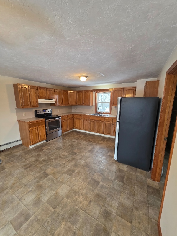 11 Pearl St, Unit 3 in Middleboro, MA - Building Photo - Building Photo