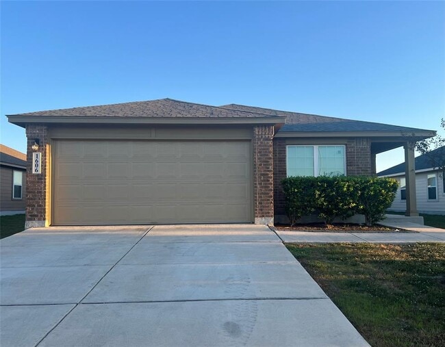 1606 Shenandoah Trl in Lockhart, TX - Building Photo - Building Photo
