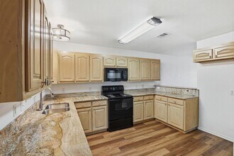 1502 Sharron Ct in Cleburne, TX - Building Photo - Building Photo