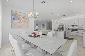 12884 Wingspan Ct in Palm Beach Gardens, FL - Foto de edificio - Building Photo