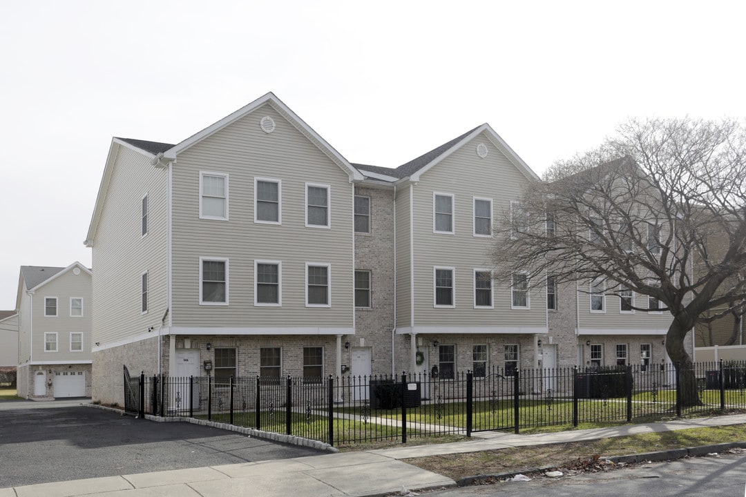 Building 2 of 2 in East Orange, NJ - Building Photo