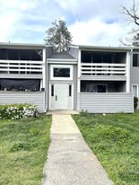 1017 Stevens Creek Rd in Augusta, GA - Building Photo