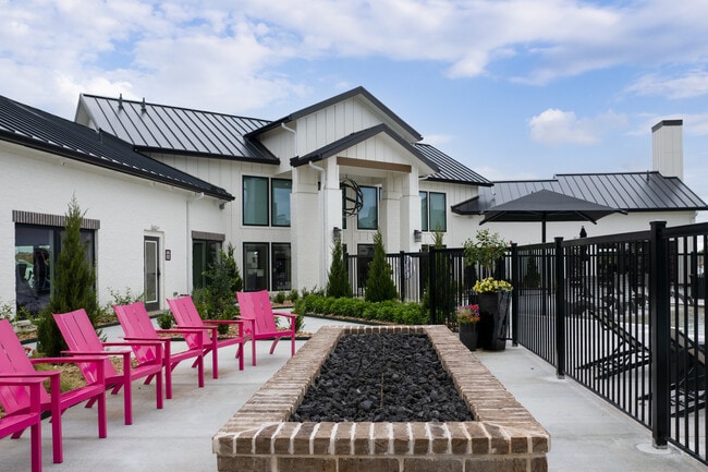 Redbud Ranch in Broken Arrow, OK - Foto de edificio - Building Photo