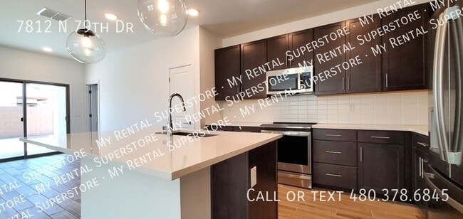 7812 N 79th Dr in Glendale, AZ - Foto de edificio - Building Photo