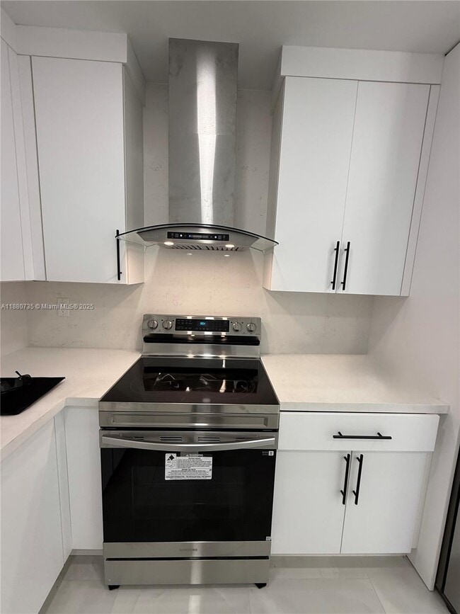 property at 841 W 50th St