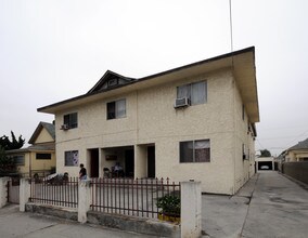 135-139 S Avenue 23 in Los Angeles, CA - Foto de edificio - Building Photo
