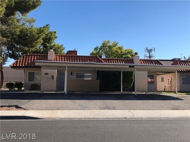 property at 2732 Eldora Cir