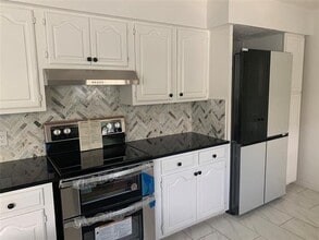 1520 Parkside Dr in Carrollton, TX - Building Photo - Building Photo