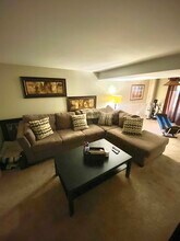 1829 Duncan Ave, Unit 1 in Allison Park, PA - Building Photo - Building Photo