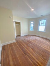 32 Putnam Ave, Unit 2 in Cambridge, MA - Foto de edificio - Building Photo