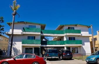 501 Cuesta Del Mar Dr in Oxnard, CA - Building Photo - Building Photo