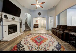 11905 Whitney Way in Oklahoma City, OK - Building Photo - Building Photo