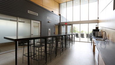 The Benchmark Apartments in Columbus, OH - Building Photo - Interior Photo