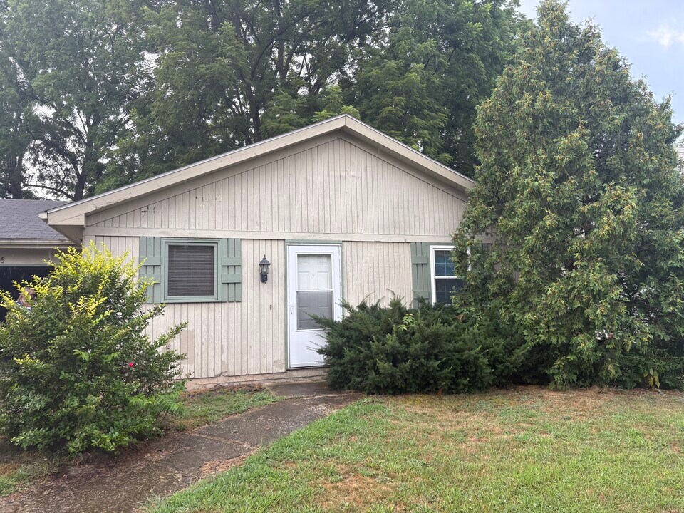 3516 Kendale Dr in Fort Wayne, IN - Building Photo