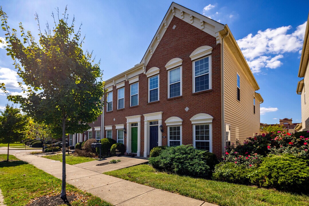 1441 Laurel Park Dr in Cincinnati, OH - Building Photo
