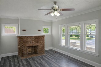 4441 E 131st St in Garfield Heights, OH - Building Photo - Building Photo