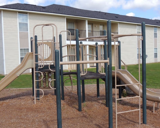 Fox Creek Apartments Shrevport in Shreveport, LA - Building Photo - Building Photo