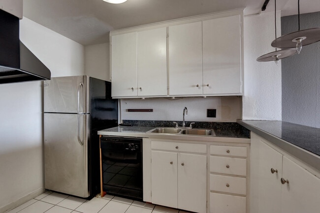 800 N Washington St in Denver, CO - Building Photo - Building Photo
