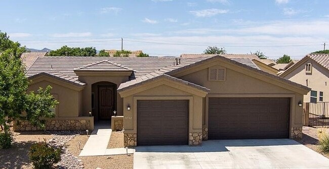 property at 3752 Richie Dr