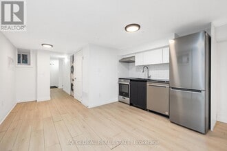 633 Ossington Ave in Toronto, ON - Building Photo - Building Photo