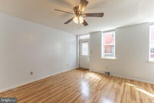 1243 N Palethorp St in Philadelphia, PA - Building Photo