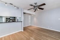 639 25th St, Unit 304